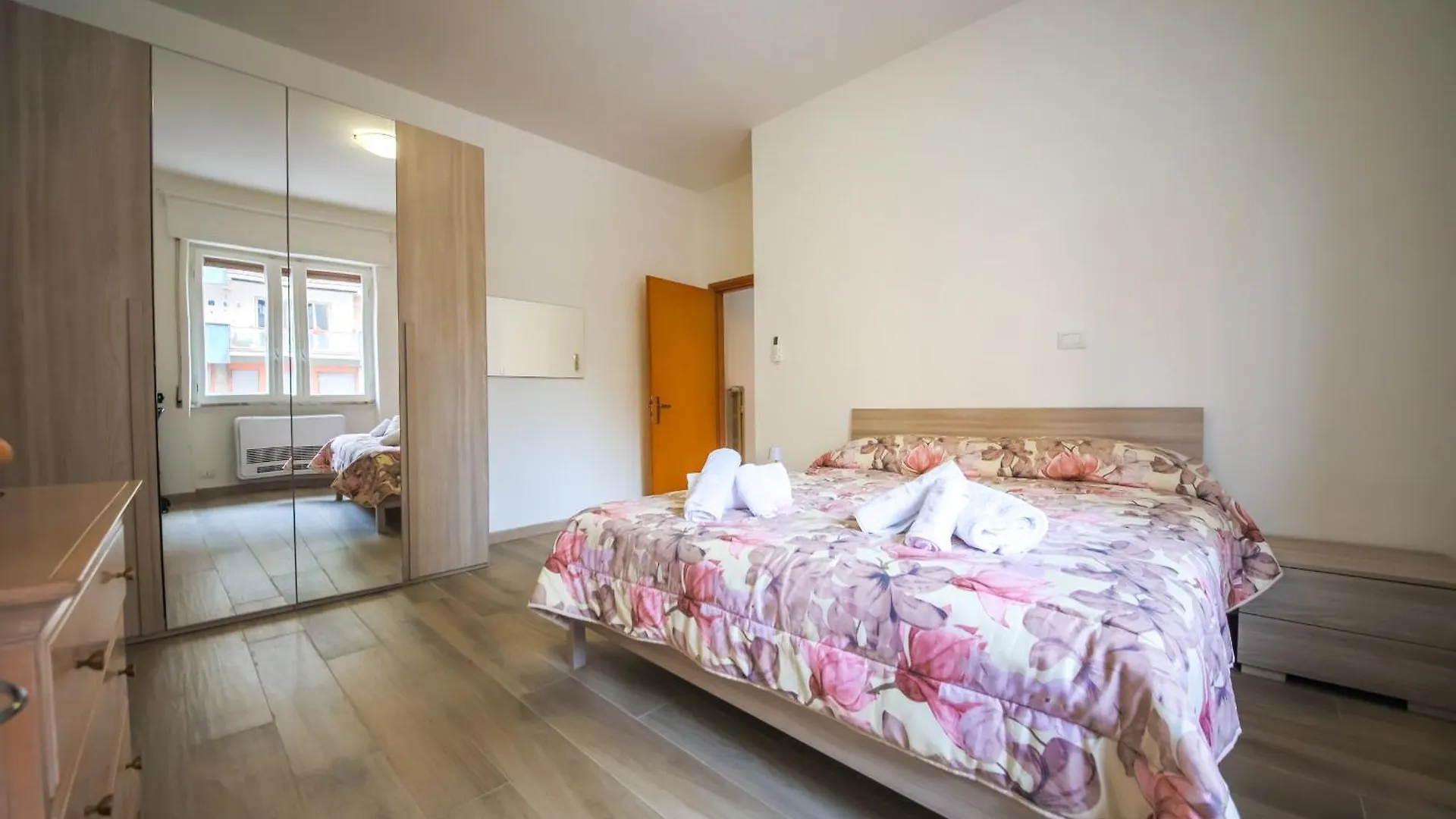 Cityfront Apartment Roma 0*, Rome Italy